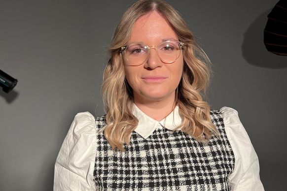 Portret koleginice iz ljudskih resursa